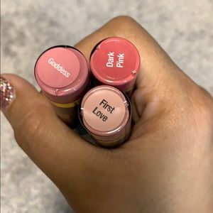 Listing for @laurenhebert18